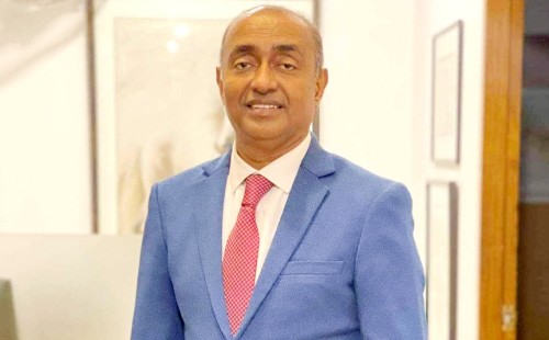 নির্বাচনে অংশ নিতে পদত্যাগ করলেন  অ্যাটর্নি জেনারেল